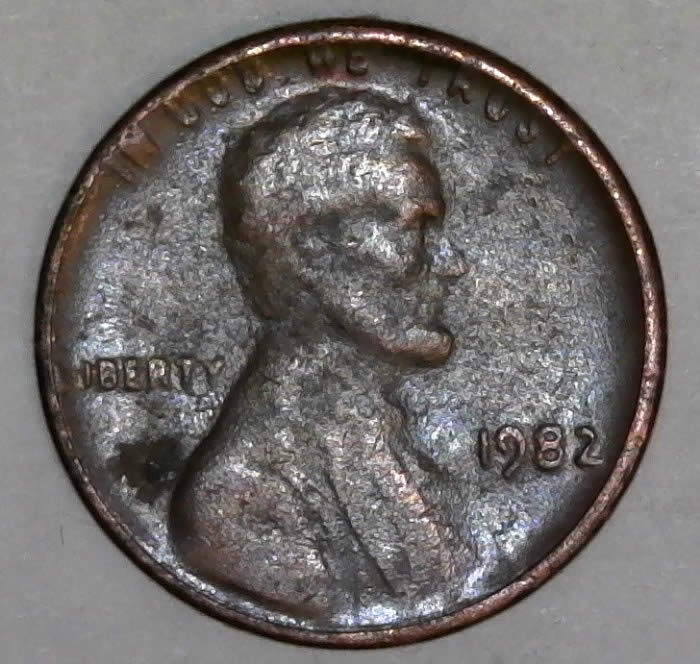 1982-P-Lincoln-Cent-With-Severe-Die-Deterioration!-The-Worst-Case-I've-Seen